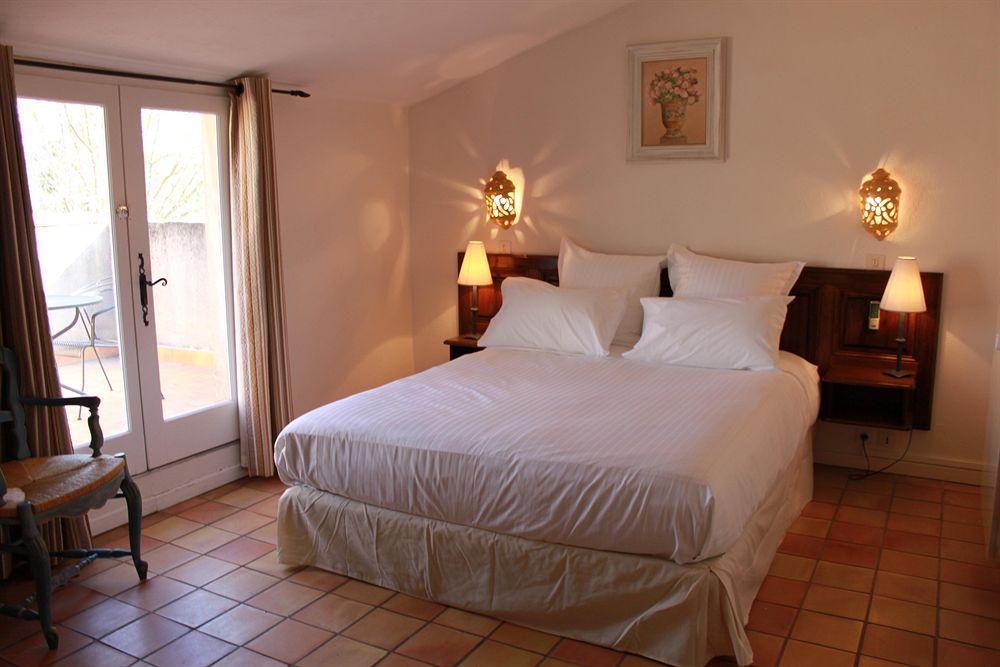 Hotel Mas De Cure Bourse LʼIsle-sur-la-Sorgue Exteriér fotografie